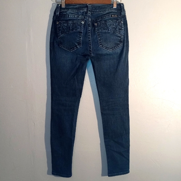 Miss Me Jeans - Picture 8 of 10